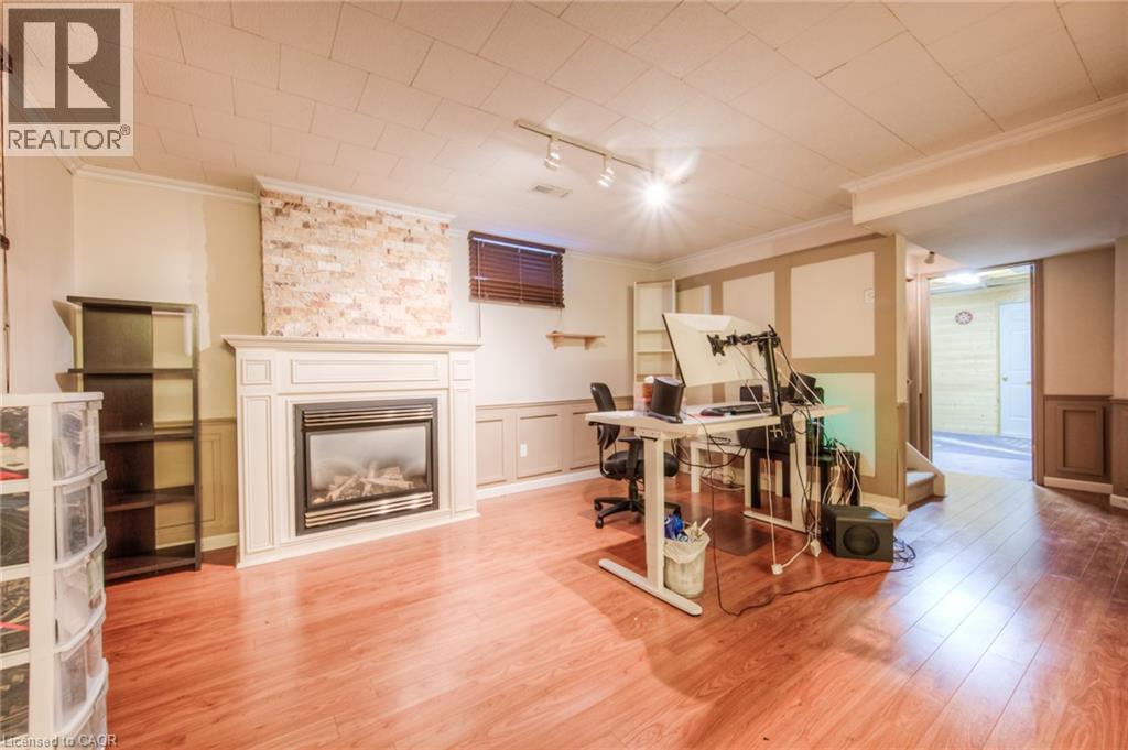 664 Brandenburg Boulevard, Waterloo, Ontario  N2T 2V4 - Photo 27 - 40778473