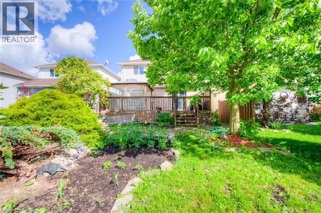 664 Brandenburg Boulevard, Waterloo, Ontario  N2T 2V4 - Photo 33 - 40778473
