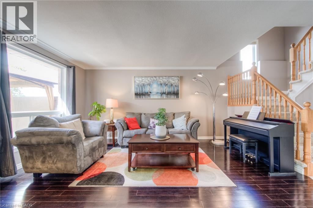 664 Brandenburg Boulevard, Waterloo, Ontario  N2T 2V4 - Photo 8 - 40778473