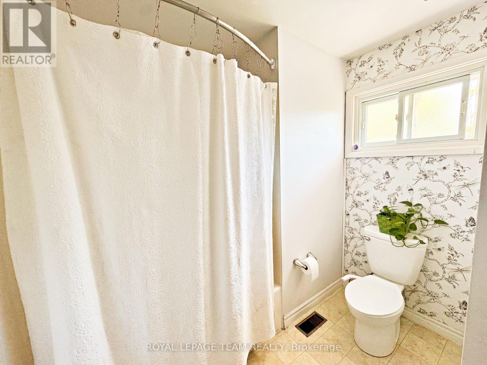 209 Reynolds Drive E, Brockville, Ontario  K6V 1X8 - Photo 27 - X12450187