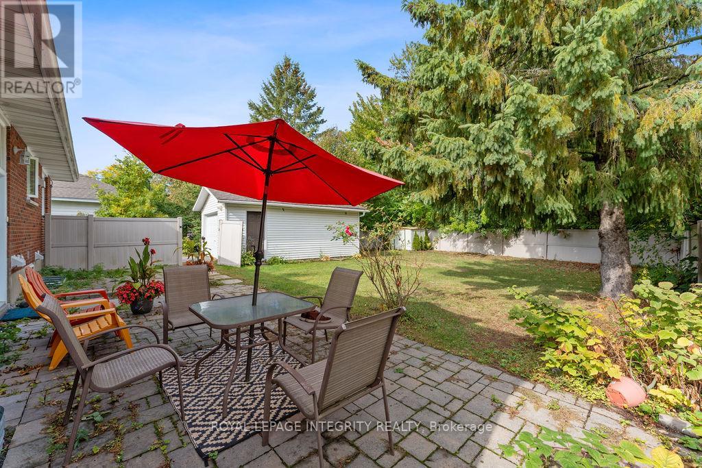B - 1105 Falaise Road, Ottawa, Ontario  K2E 6R1 - Photo 23 - X12425772