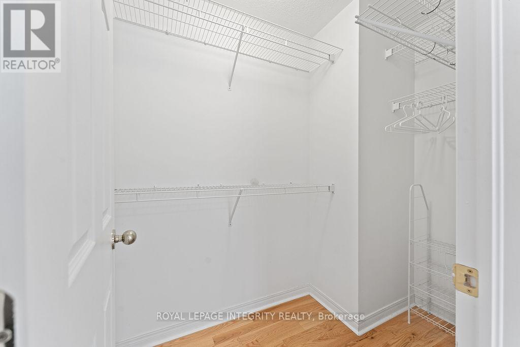 81 Lloydalex Crescent, Ottawa, Ontario  K2S 2E8 - Photo 23 - X12458748