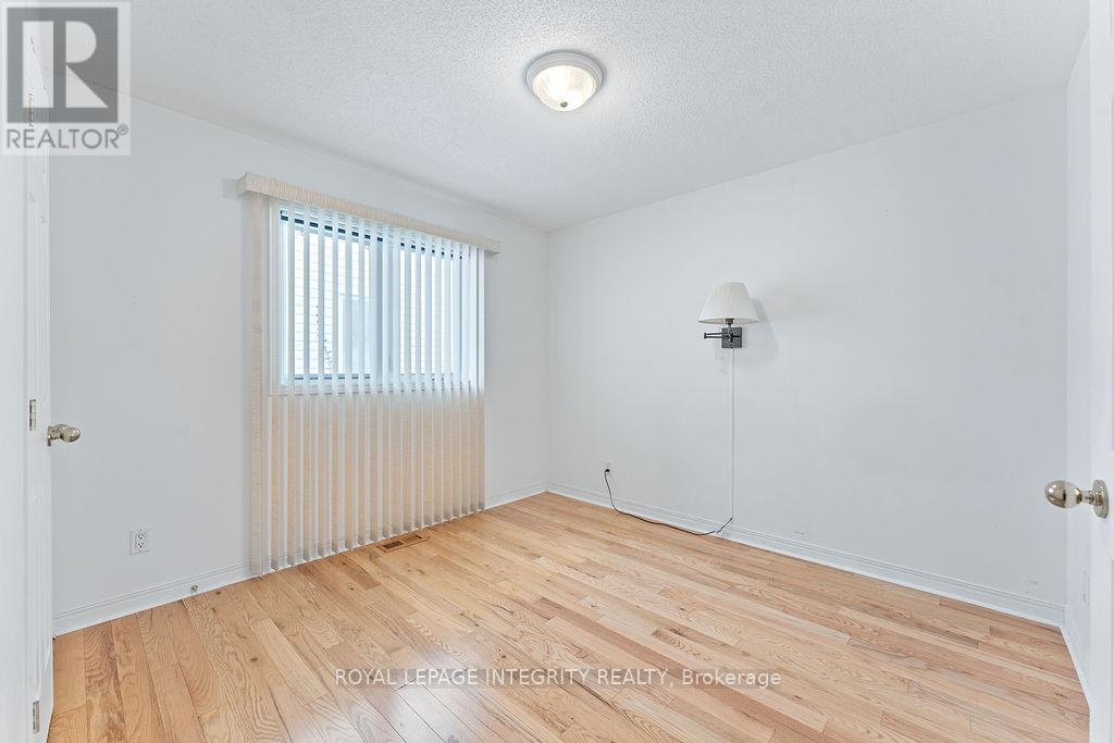 81 Lloydalex Crescent, Ottawa, Ontario  K2S 2E8 - Photo 26 - X12458748