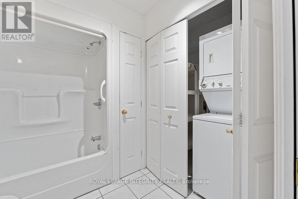81 Lloydalex Crescent, Ottawa, Ontario  K2S 2E8 - Photo 29 - X12458748