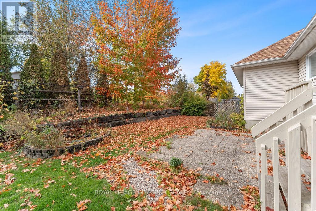 81 Lloydalex Crescent, Ottawa, Ontario  K2S 2E8 - Photo 41 - X12458748