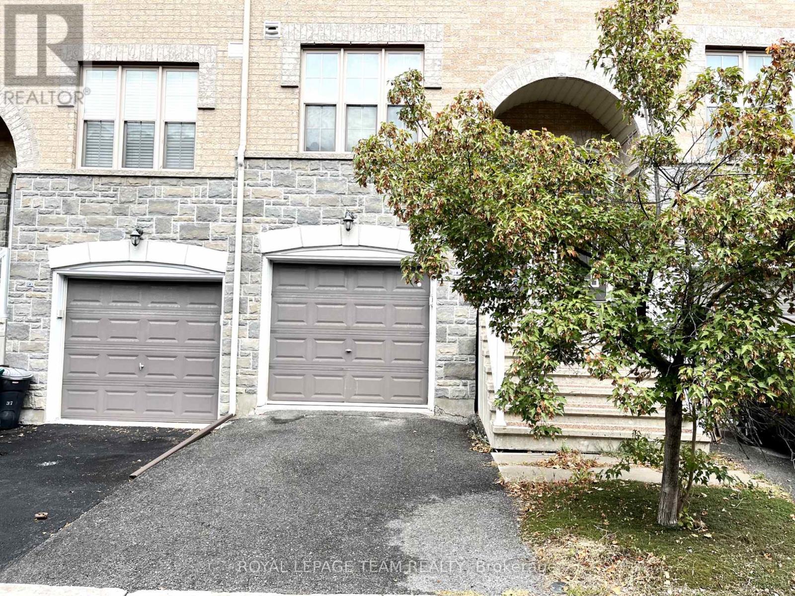 35 JENSCOTT PRIVATE, Ottawa, Ontario