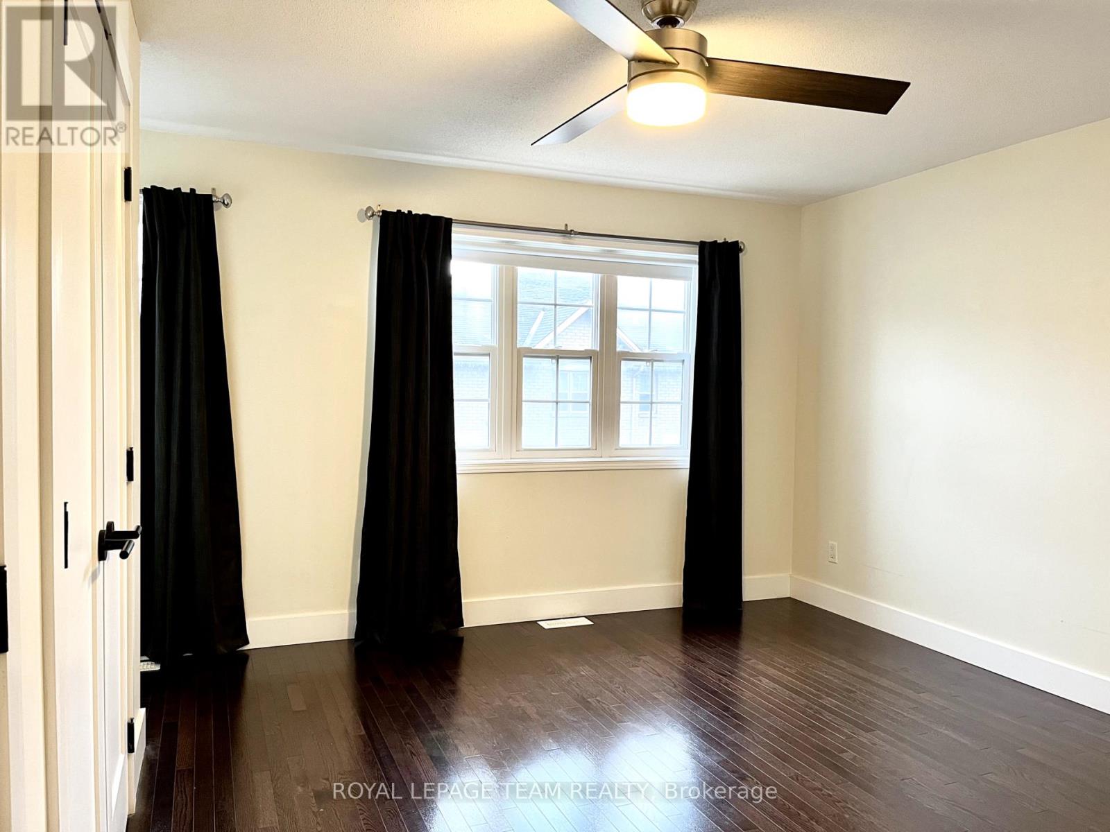 35 Jenscott Private, Ottawa, Ontario  K2C 0E4 - Photo 16 - X12458749