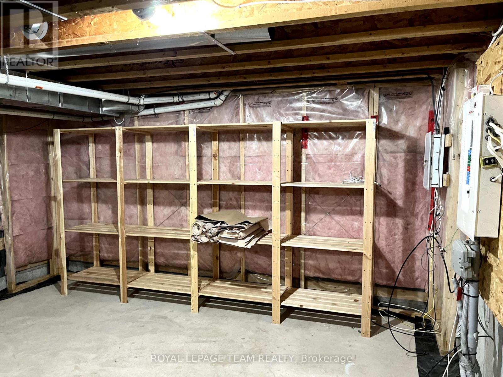 35 Jenscott Private, Ottawa, Ontario  K2C 0E4 - Photo 29 - X12458749