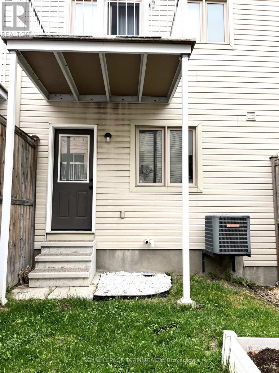 35 Jenscott Private, Ottawa, Ontario  K2C 0E4 - Photo 31 - X12458749