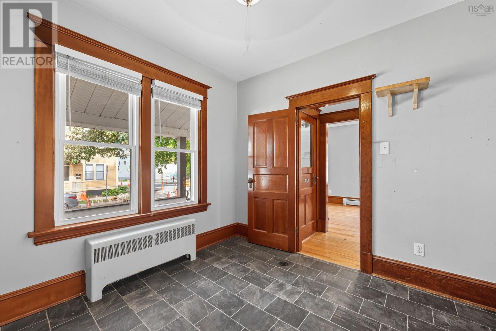 5644 Macara Street, Halifax, Nova Scotia  B3K 1W2 - Photo 11 - 202522866