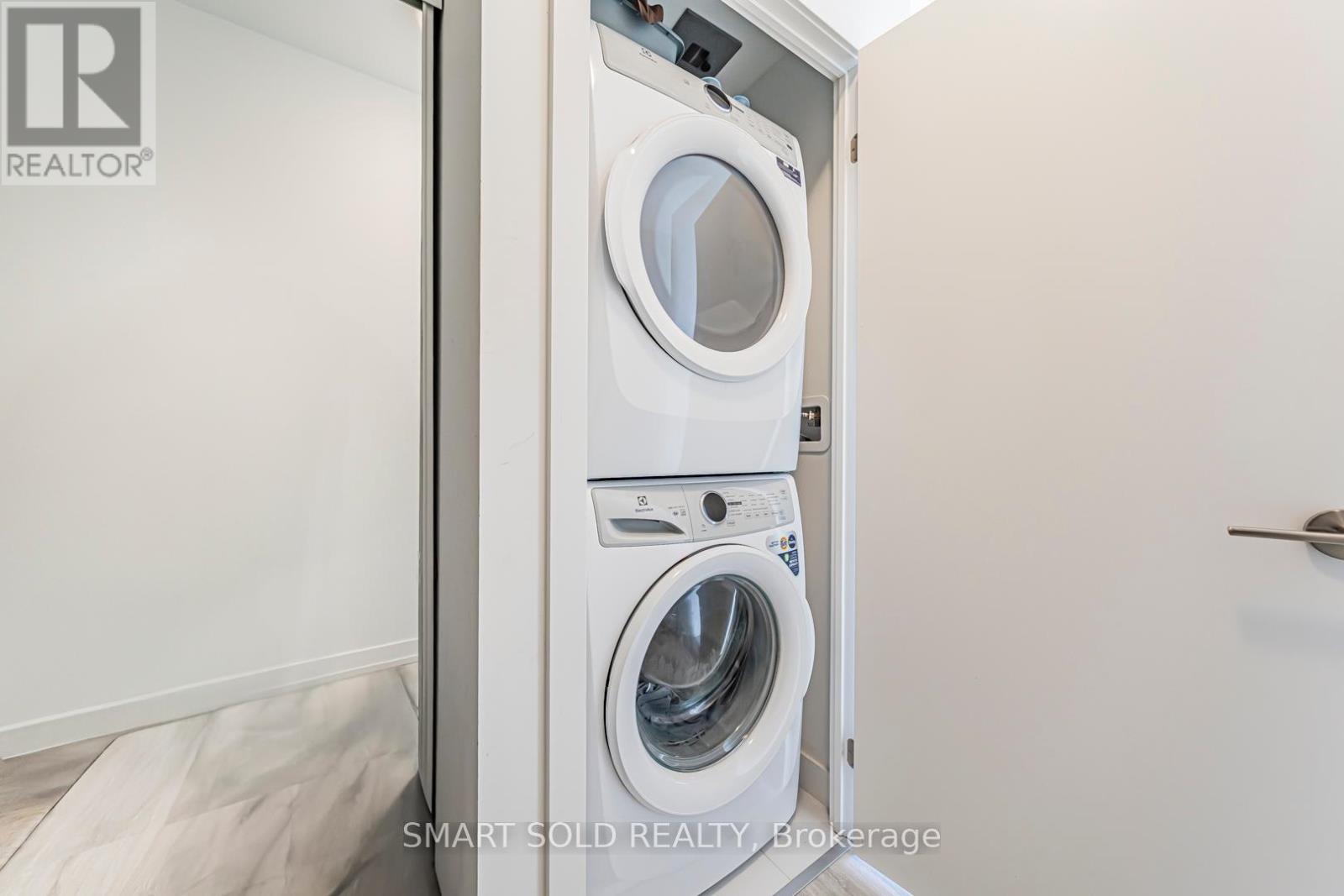 N1303 - 7 Golden Lion Heights, Toronto, Ontario  M2M 3T9 - Photo 34 - C12458740