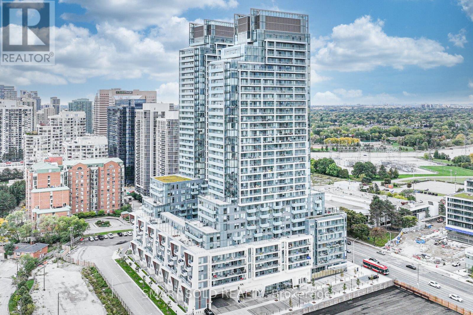 N1303 - 7 GOLDEN LION HEIGHTS, Toronto, Ontario
