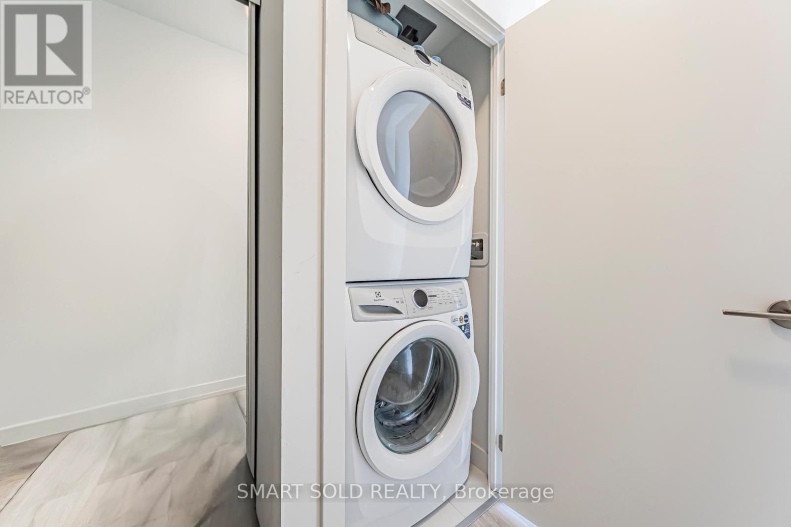 N1303 - 7 Golden Lion Heights, Toronto, Ontario  M2M 3T9 - Photo 34 - C12458741