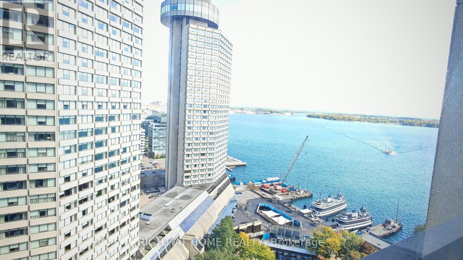 2434 - 33 Harbour Square, Toronto, Ontario  M5J 2G2 - Photo 8 - C12458745