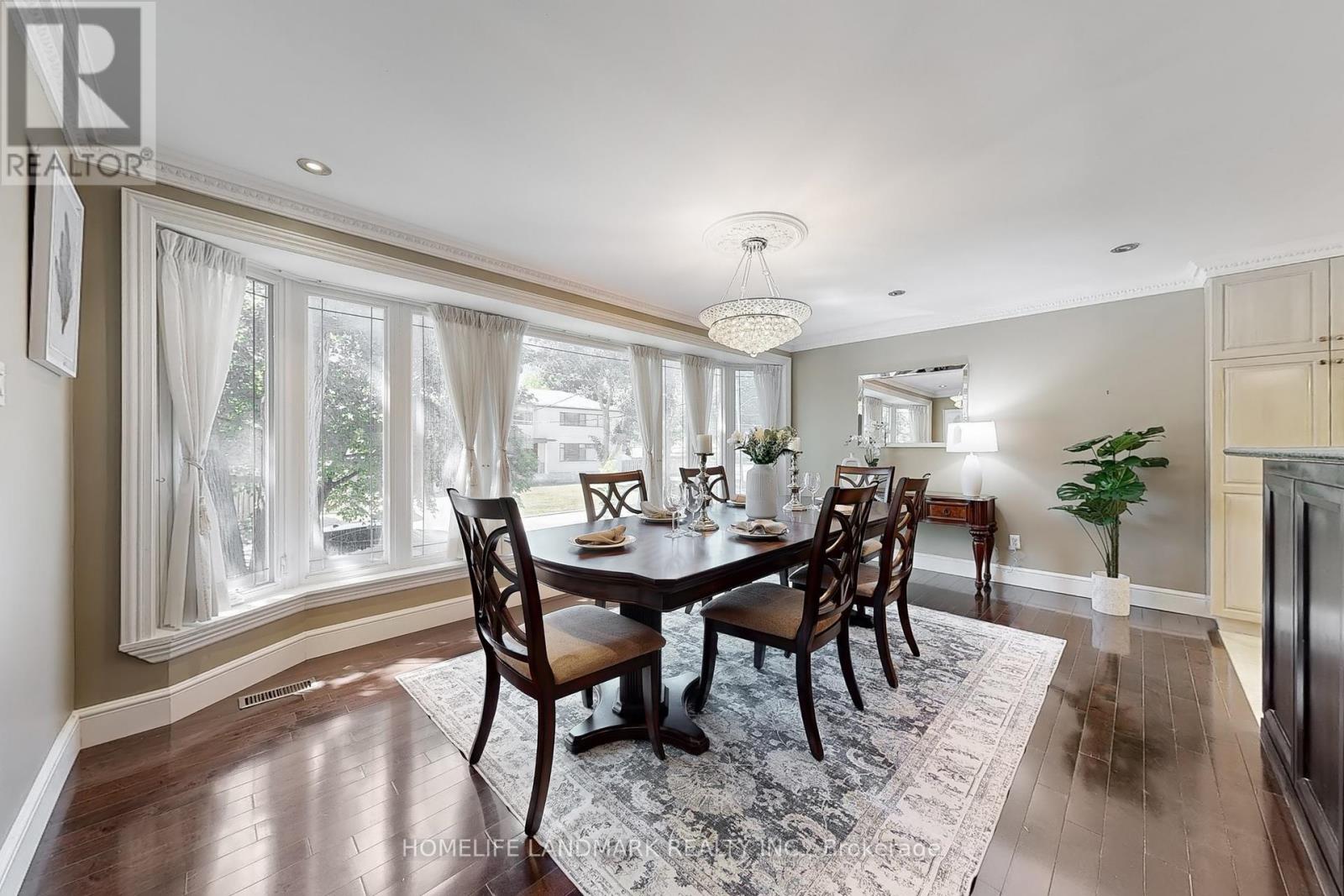 61 Whittaker Crescent, Toronto, Ontario  M2K 1K9 - Photo 10 - C12458746