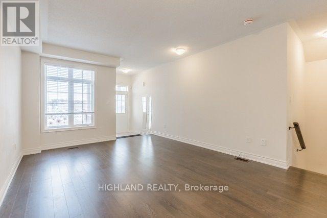 436 Wheat Boom Drive, Oakville, Ontario  L6H 0S1 - Photo 5 - W12458742