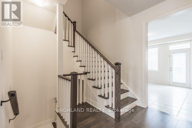 436 Wheat Boom Drive, Oakville, Ontario  L6H 0S1 - Photo 6 - W12458742