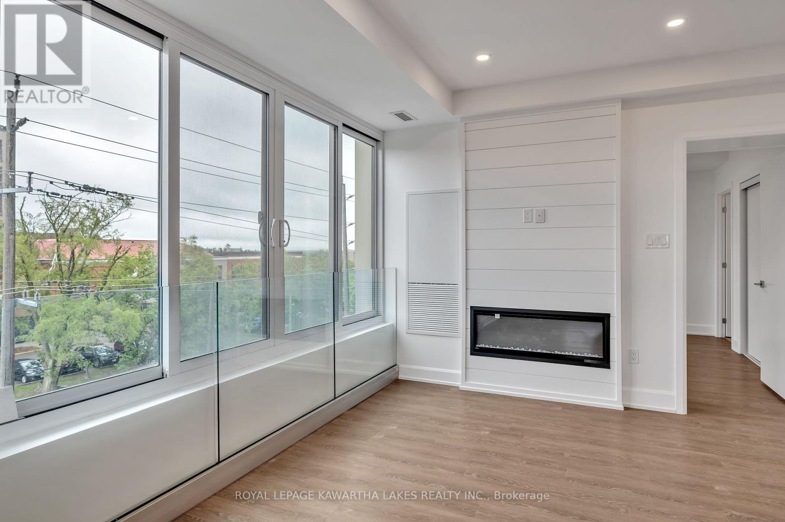 404 - 195 Hunter Street E, Peterborough East, Ontario  K9H 1G9 - Photo 13 - X12458751