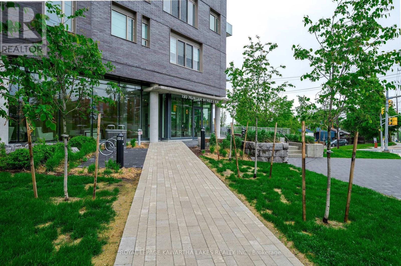 404 - 195 Hunter Street E, Peterborough East, Ontario  K9H 1G9 - Photo 3 - X12458751