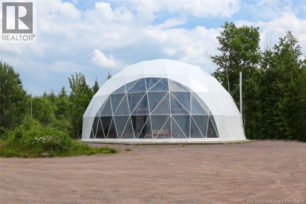 <h3>$1,100,000</h3><p>6054 Route 105, Waterborough, New Brunswick</p>