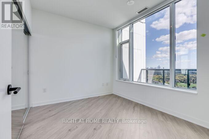 2701 - 2495 Eglinton Avenue W, Mississauga, Ontario  L5M 2V8 - Photo 17 - W12458752