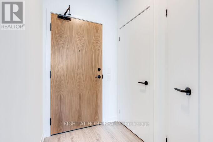 2701 - 2495 Eglinton Avenue W, Mississauga, Ontario  L5M 2V8 - Photo 7 - W12458752