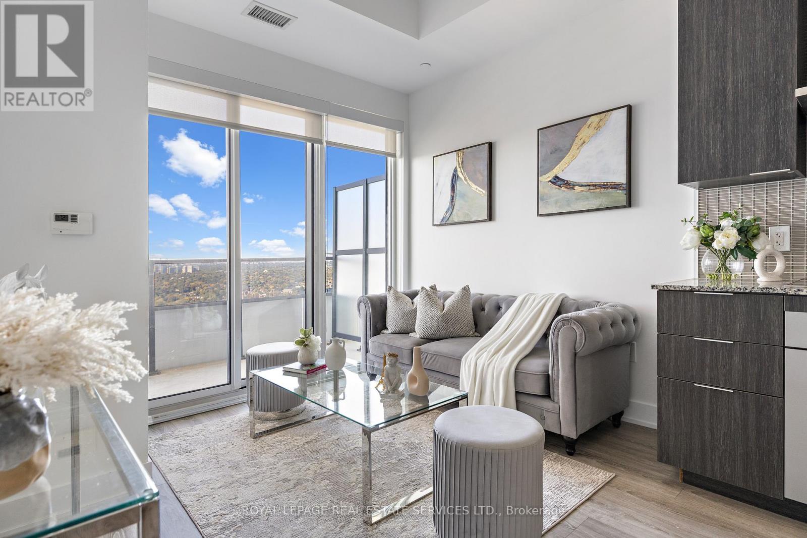 4403 - 20 Shore Breeze Drive, Toronto, Ontario  M8V 0C7 - Photo 11 - W12458755