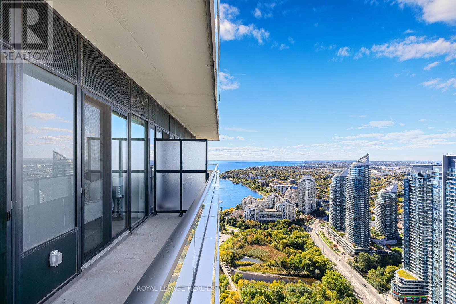 4403 - 20 Shore Breeze Drive, Toronto, Ontario  M8V 0C7 - Photo 12 - W12458755
