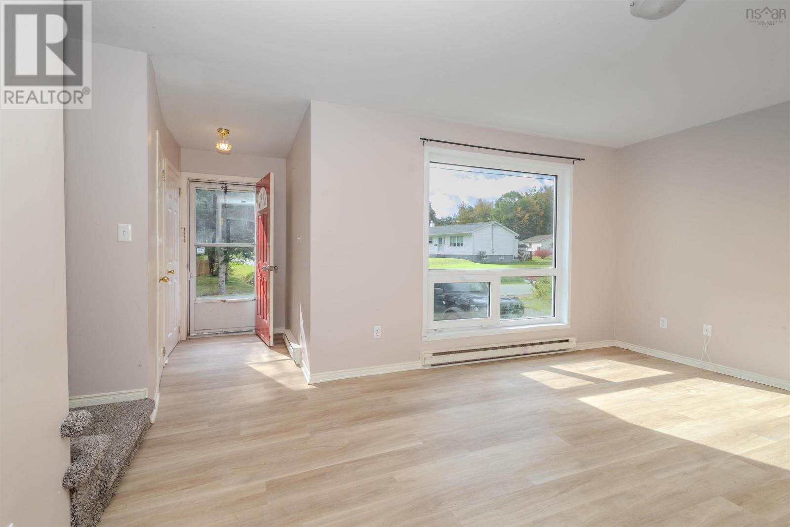 50/52 Myrtle Street, Westmount, Nova Scotia  B1L 1A7 - Photo 7 - 202525675
