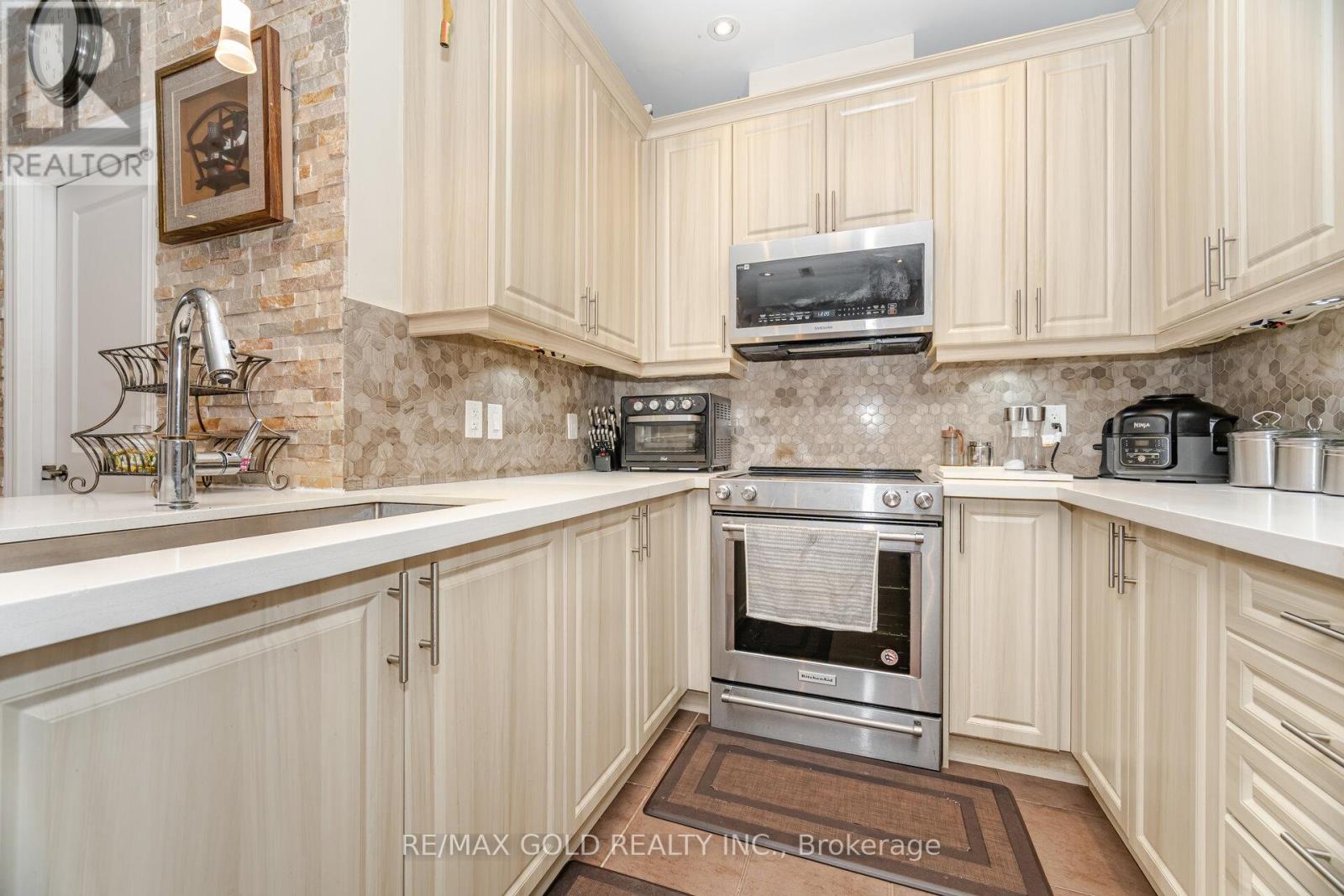 715 - 7325 Markham Road, Markham, Ontario  L3S 0C9 - Photo 9 - N12458635