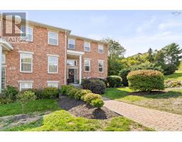70 Southgate Drive, Bedford, Ca