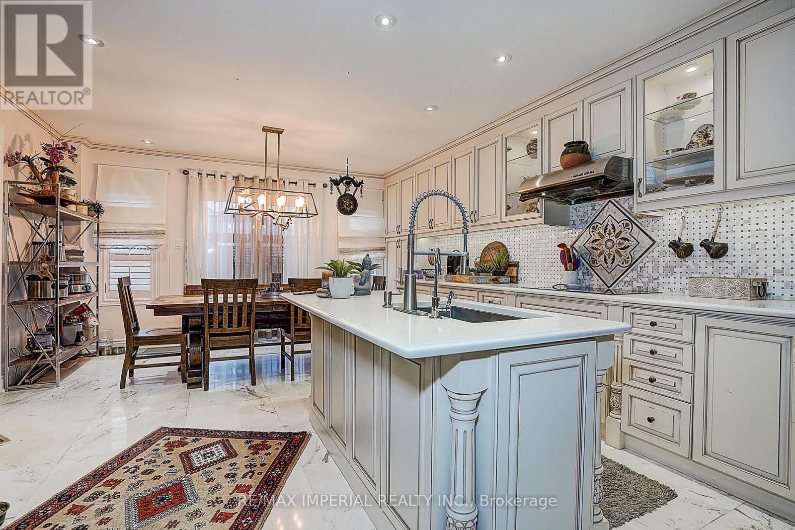 32 Brandon Gate Drive, Vaughan, Ontario  L6A 2L4 - Photo 15 - N12458765