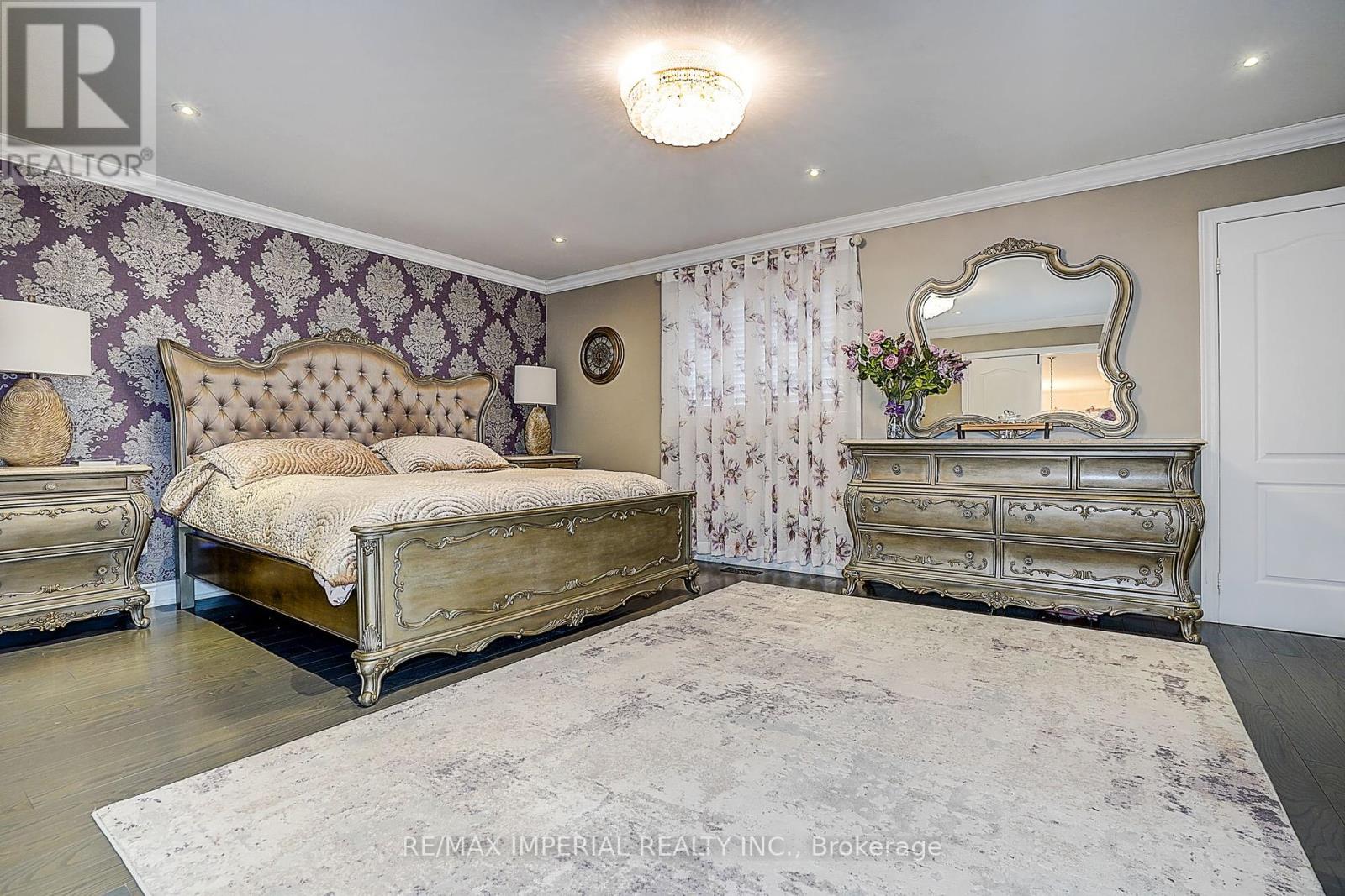 32 Brandon Gate Drive, Vaughan, Ontario  L6A 2L4 - Photo 3 - N12458765