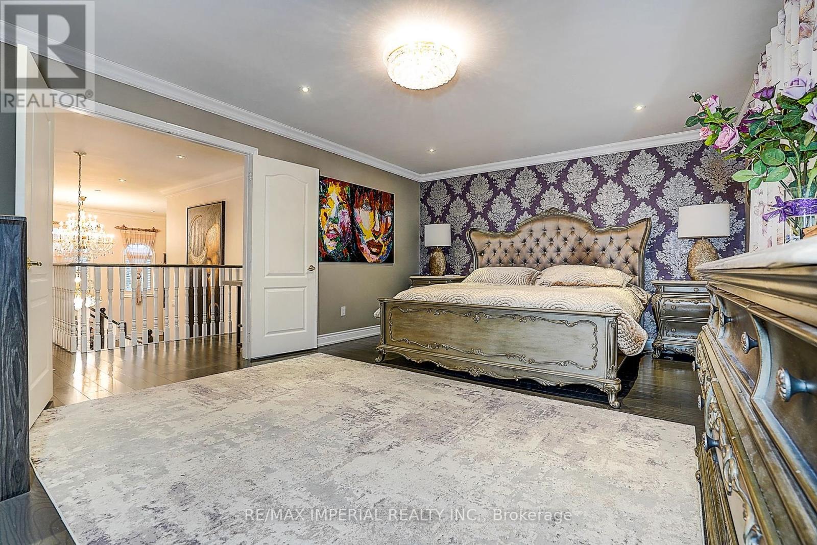 32 Brandon Gate Drive, Vaughan, Ontario  L6A 2L4 - Photo 4 - N12458765