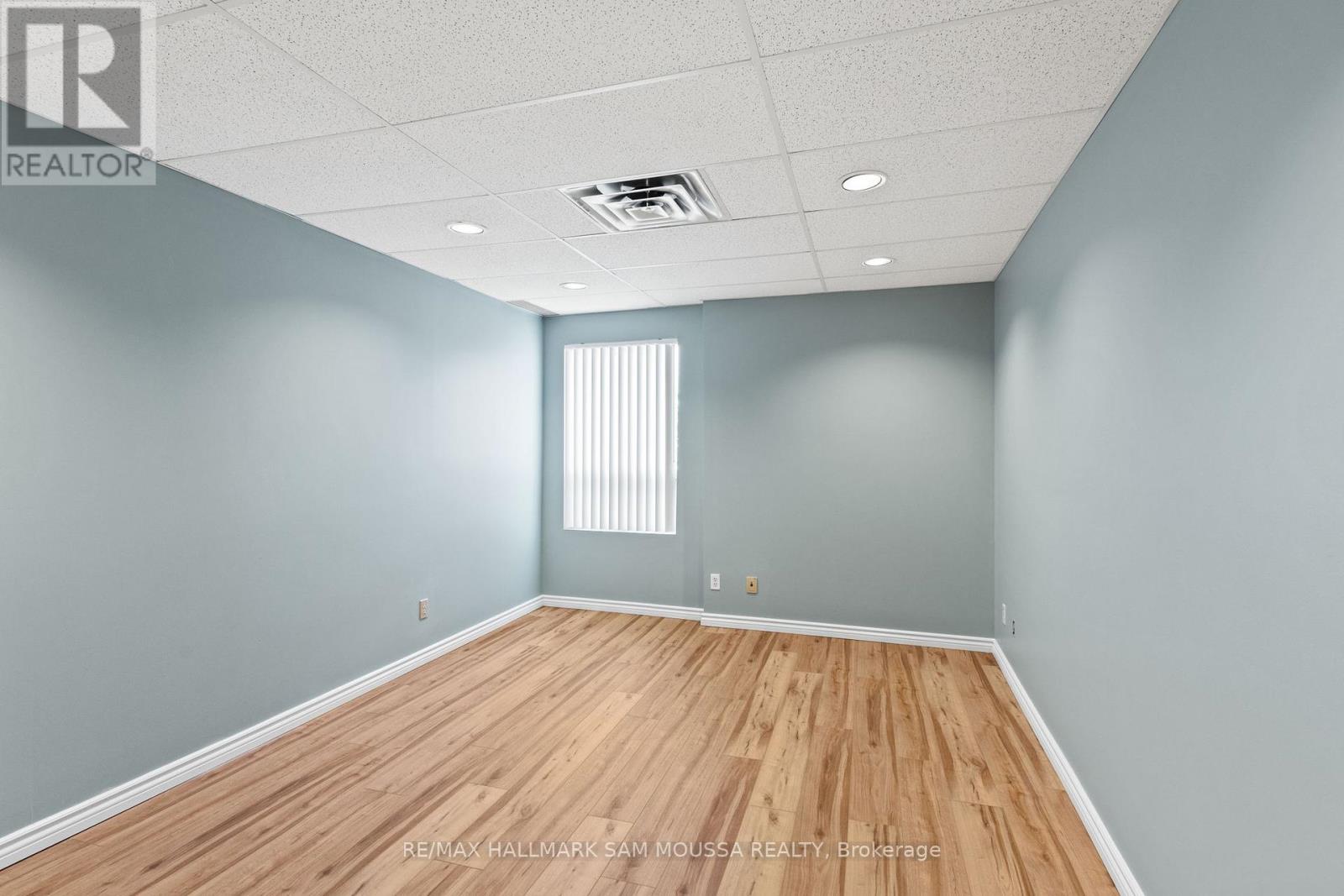 437 Gilmour Street, Ottawa, Ontario  K2P 0R5 - Photo 8 - X12456967