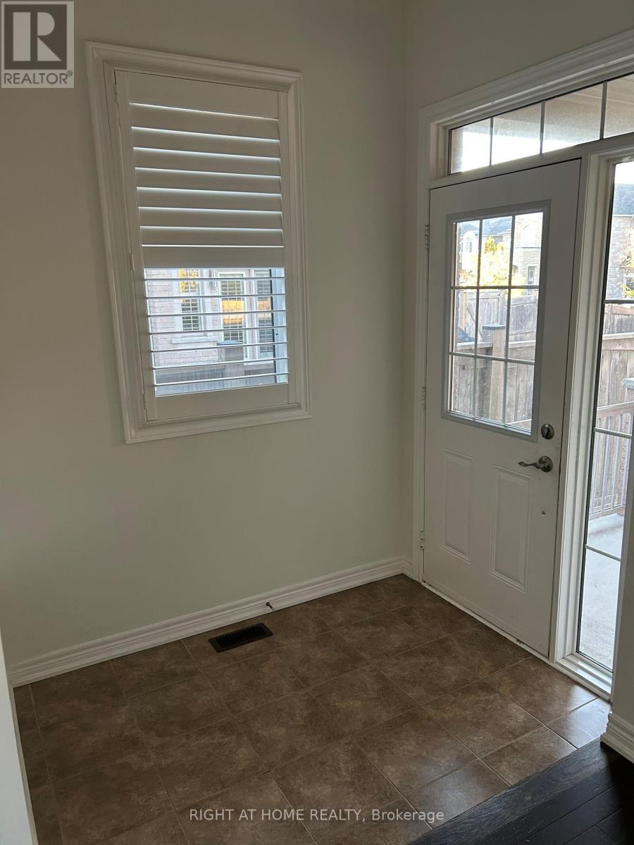 132 Mcknight Avenue, Hamilton, Ontario  L0R 2H7 - Photo 3 - X12458761