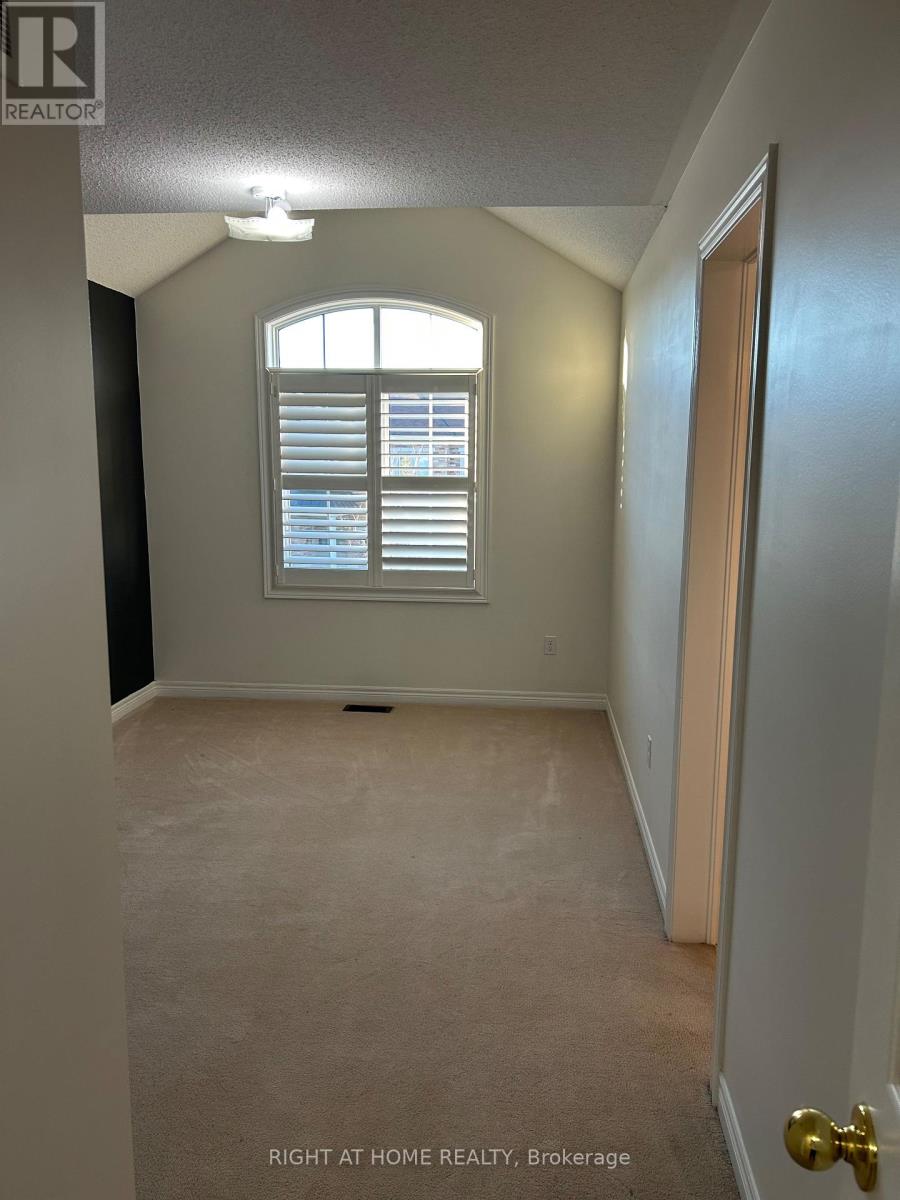 132 Mcknight Avenue, Hamilton, Ontario  L0R 2H7 - Photo 36 - X12458761