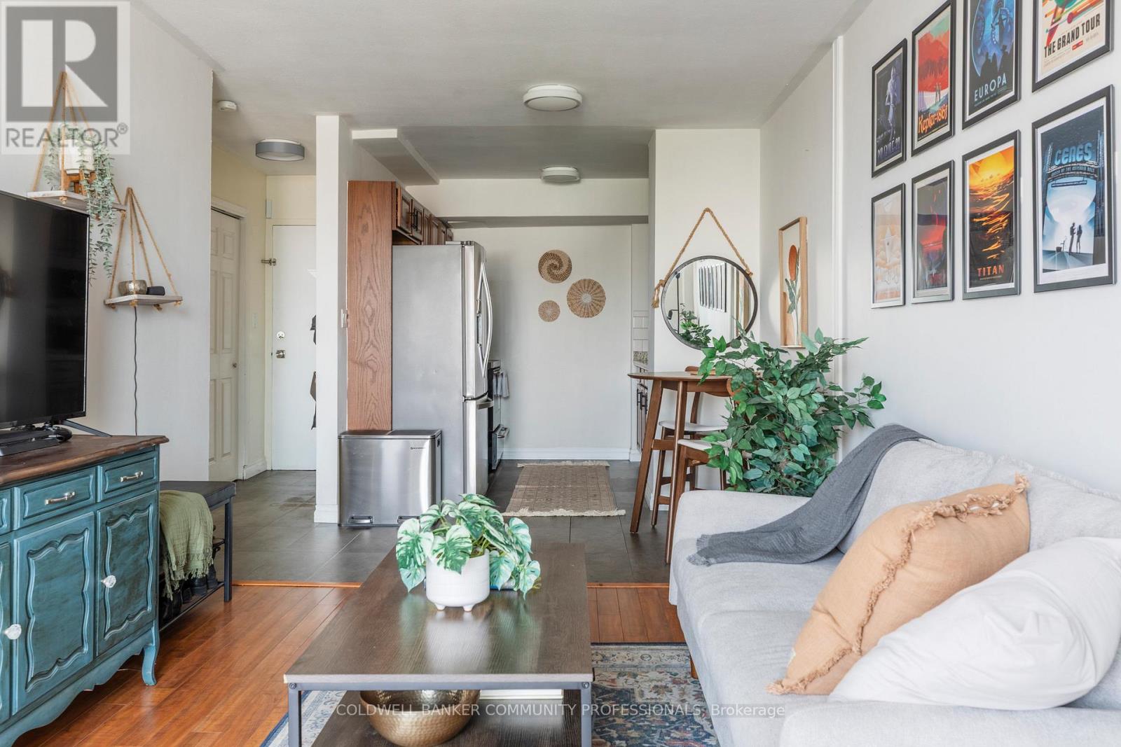 902 - 141 CATHARINE STREET S, Hamilton, Ontario