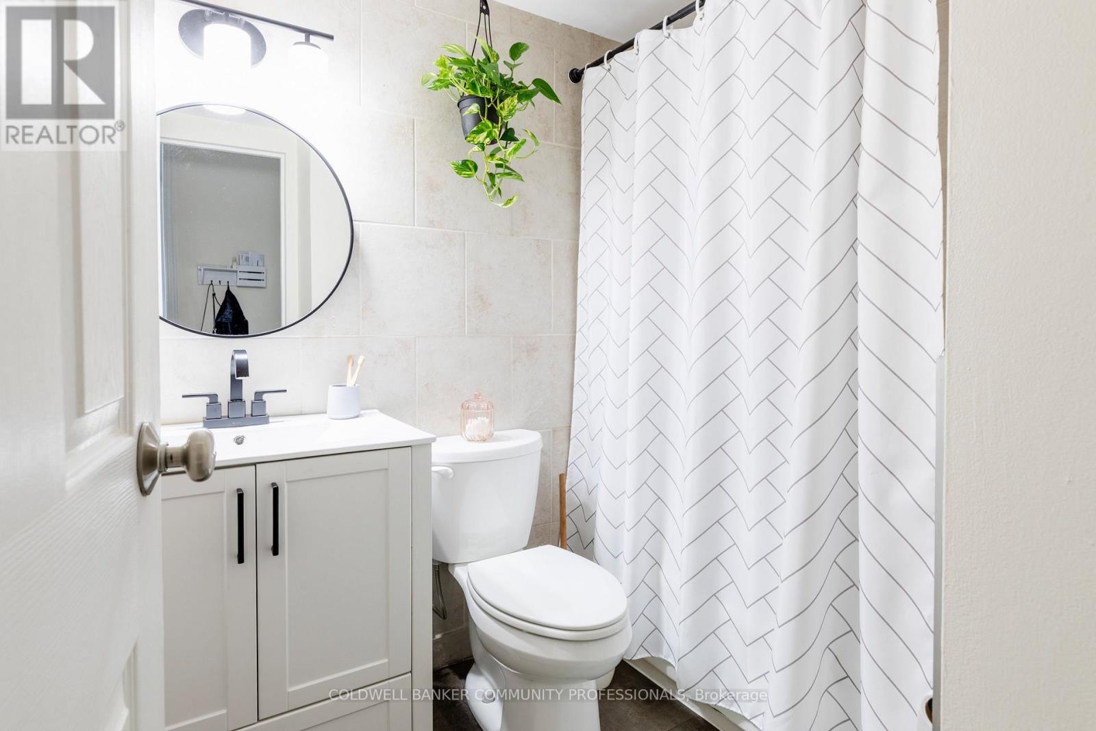 902 - 141 Catharine Street S, Hamilton, Ontario  L8N 2J7 - Photo 7 - X12458762