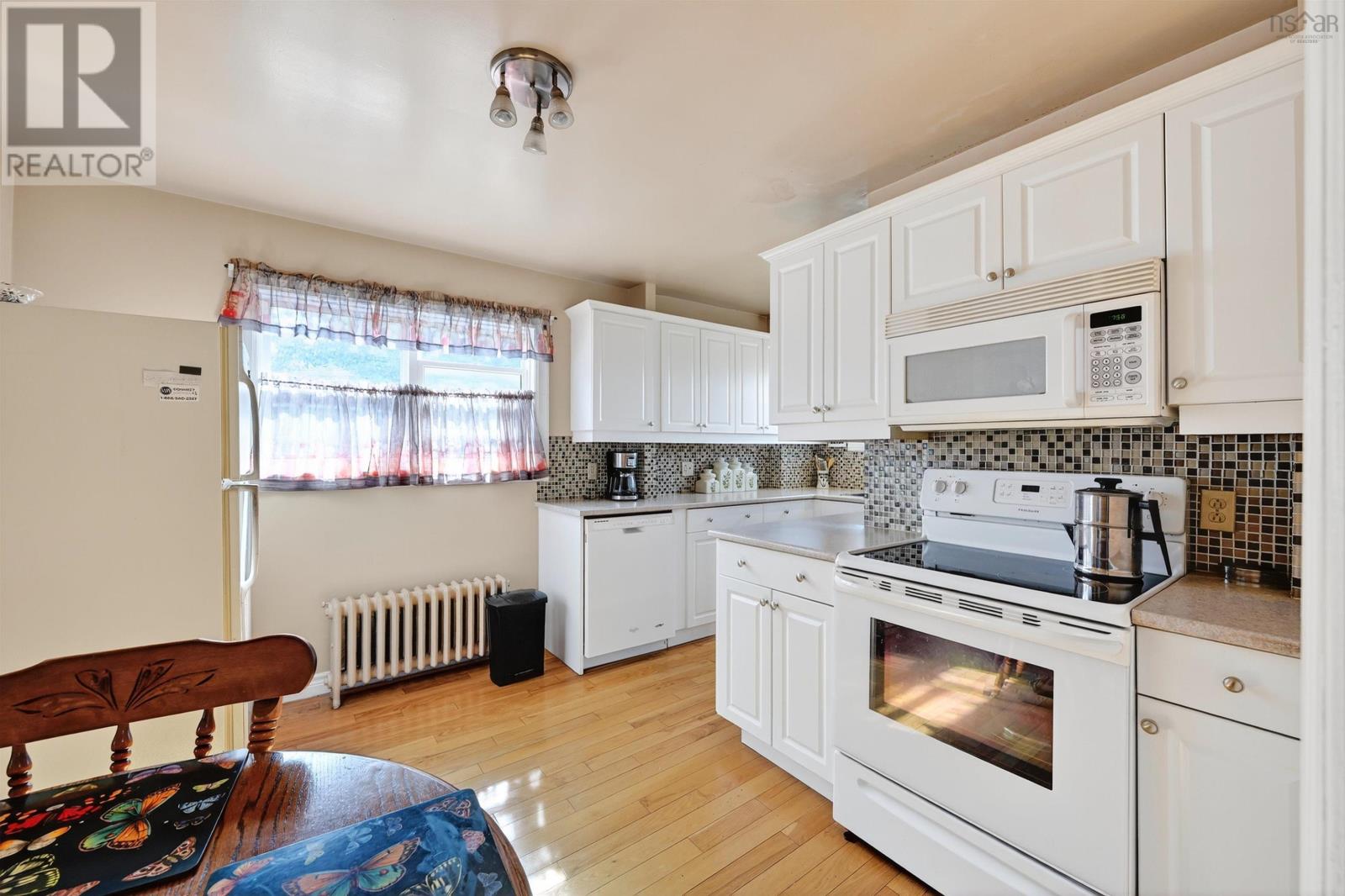 37 Macleod Street, Sydney, Nova Scotia  B1N 1B4 - Photo 19 - 202524580