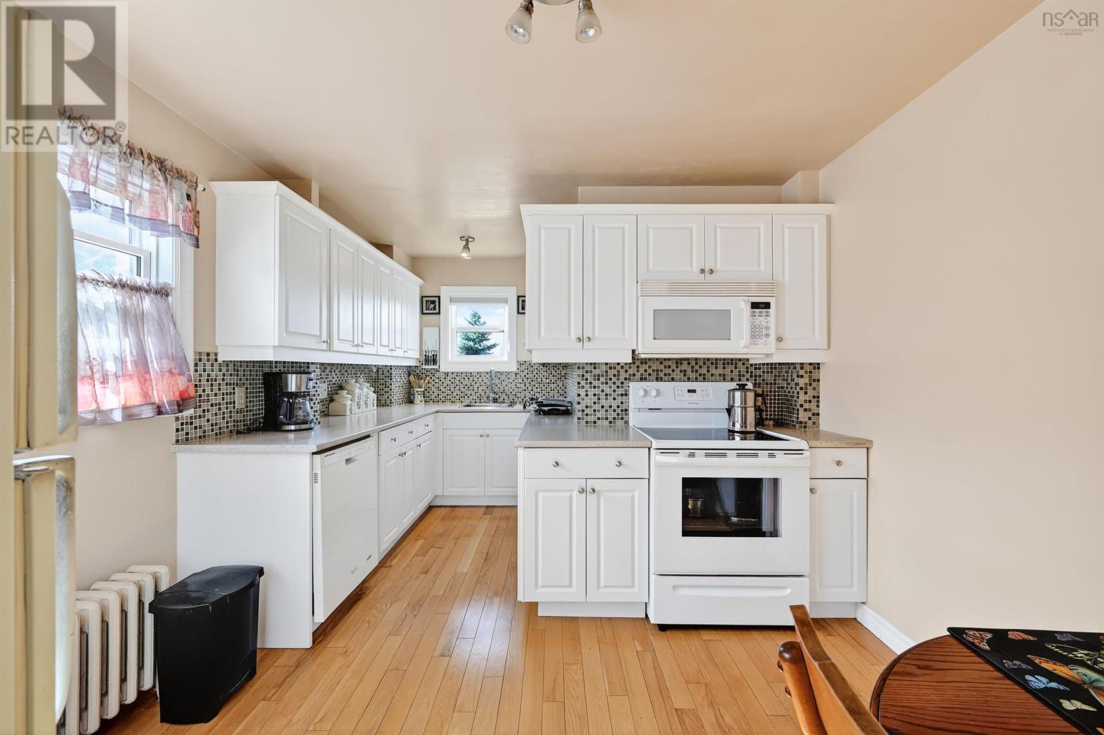 37 Macleod Street, Sydney, Nova Scotia  B1N 1B4 - Photo 20 - 202524580