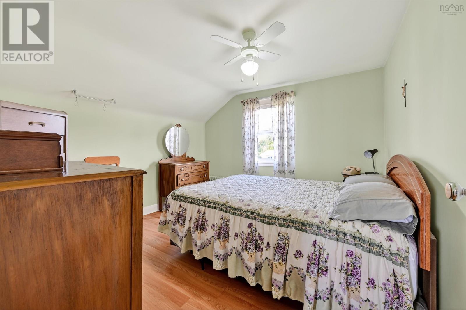 37 Macleod Street, Sydney, Nova Scotia  B1N 1B4 - Photo 35 - 202524580
