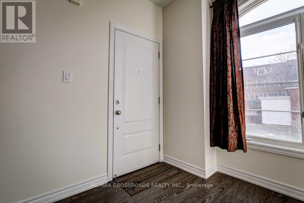 5 - 37 DREWRY AVENUE, Toronto, Ontario