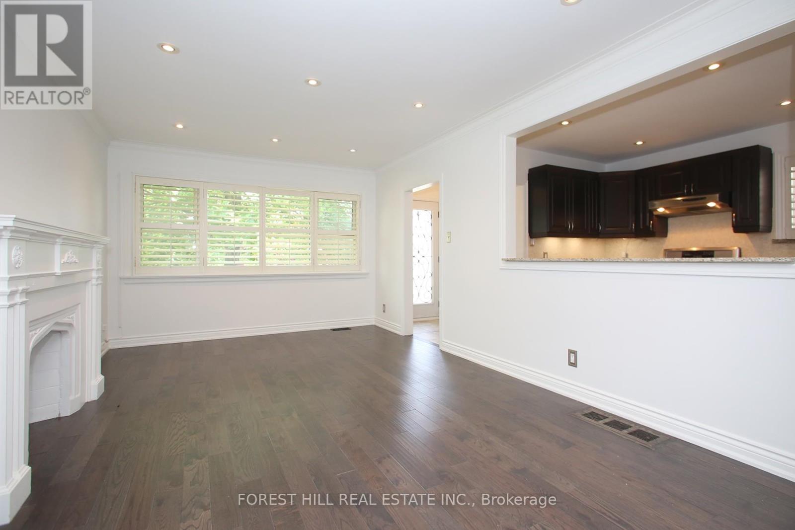 21 Presteign Avenue, Toronto, Ontario  M4B 3A9 - Photo 11 - E12458767