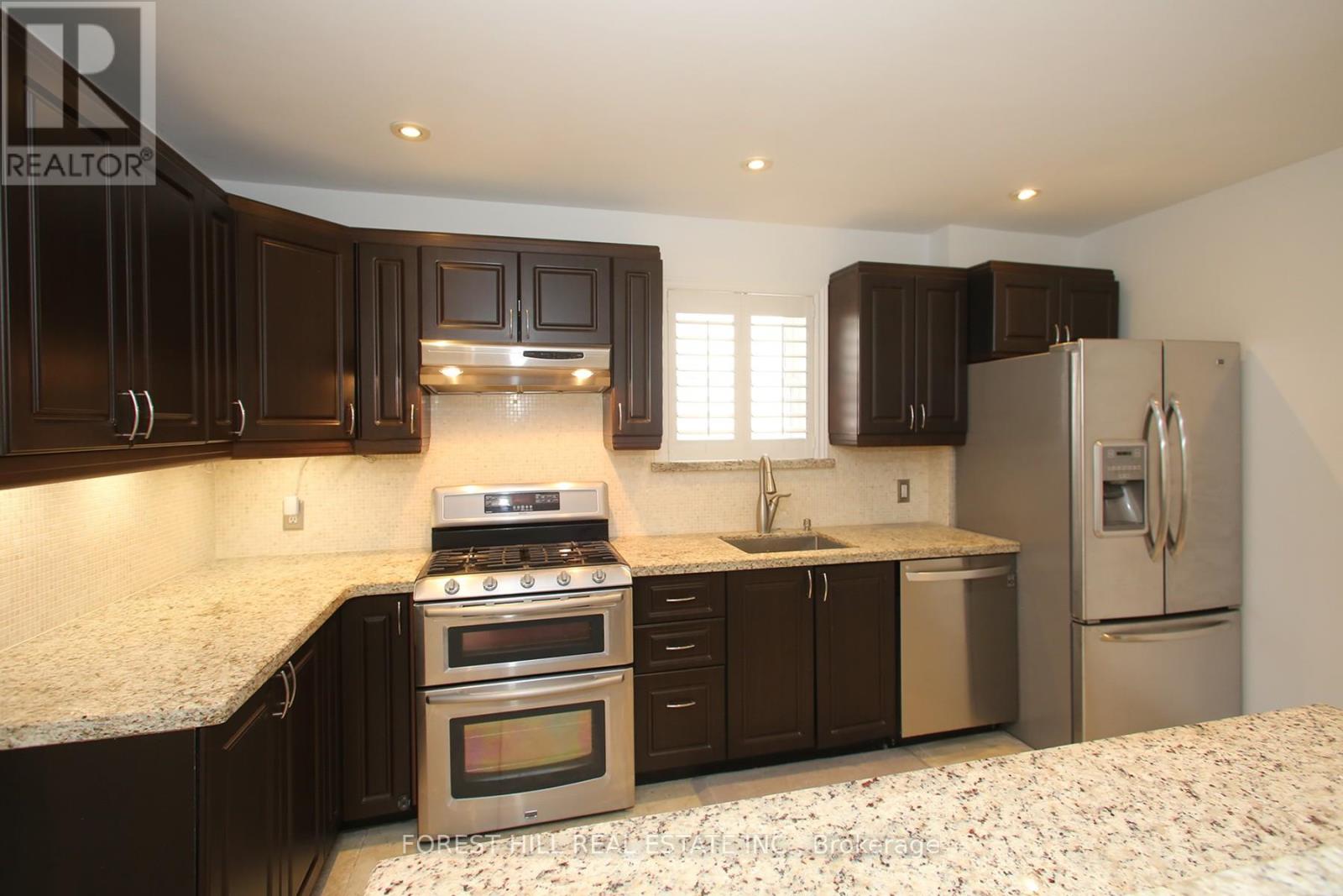 21 Presteign Avenue, Toronto, Ontario  M4B 3A9 - Photo 13 - E12458767