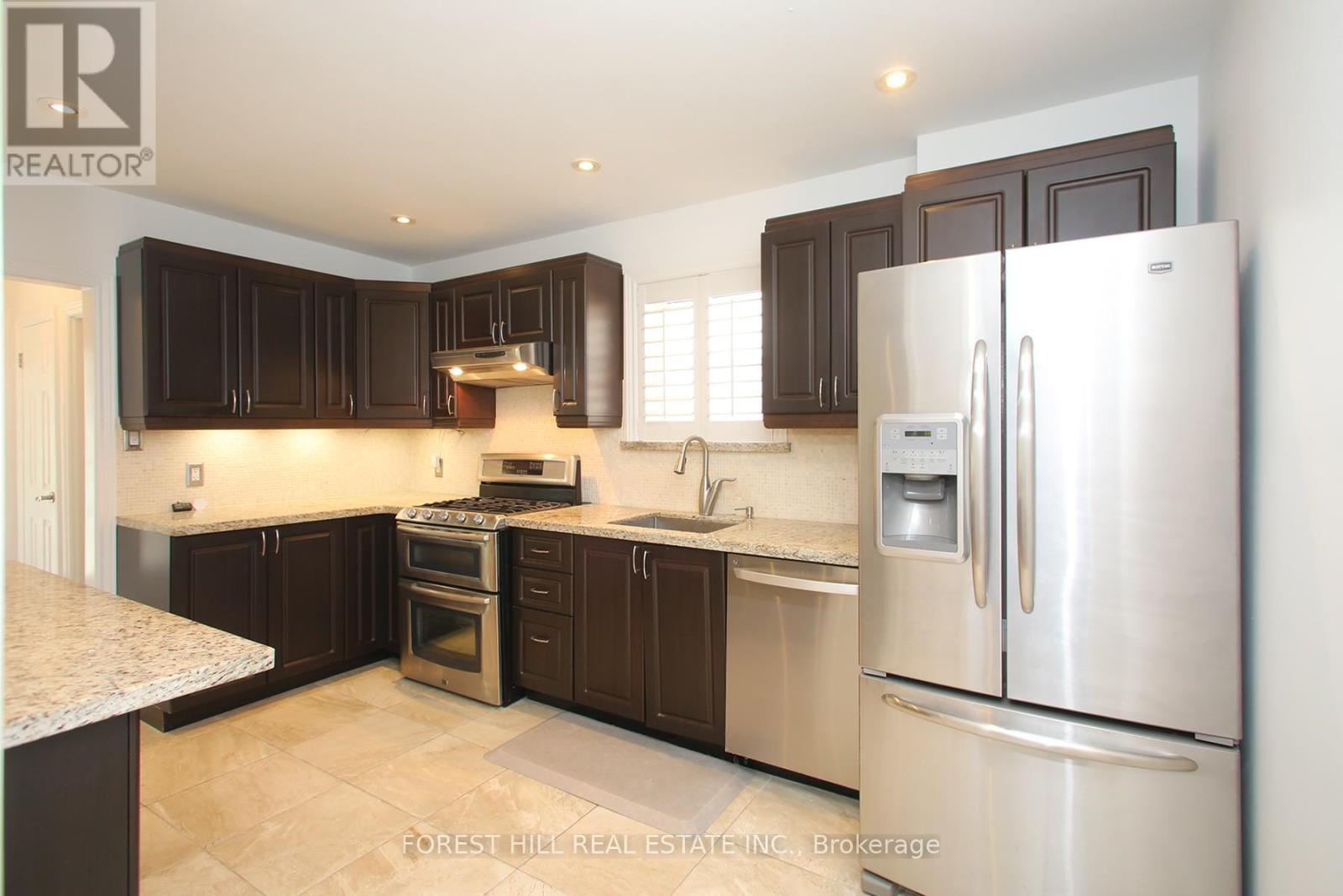 21 Presteign Avenue, Toronto, Ontario  M4B 3A9 - Photo 14 - E12458767