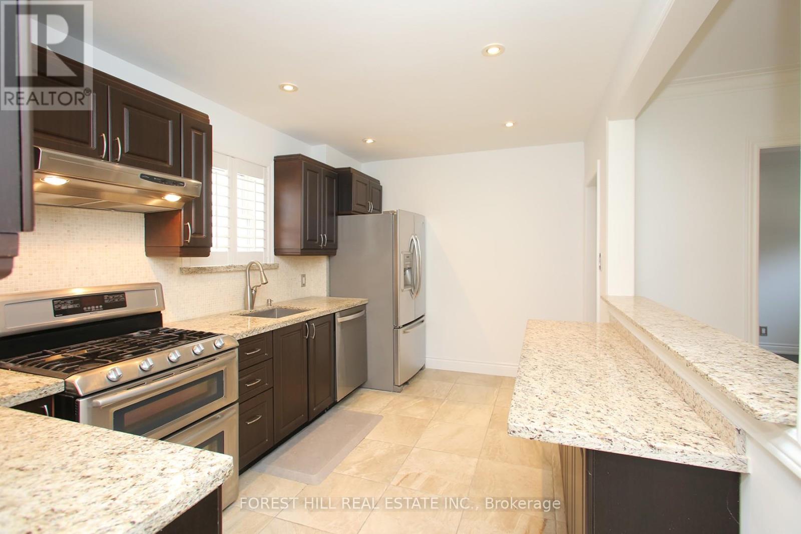 21 Presteign Avenue, Toronto, Ontario  M4B 3A9 - Photo 16 - E12458767