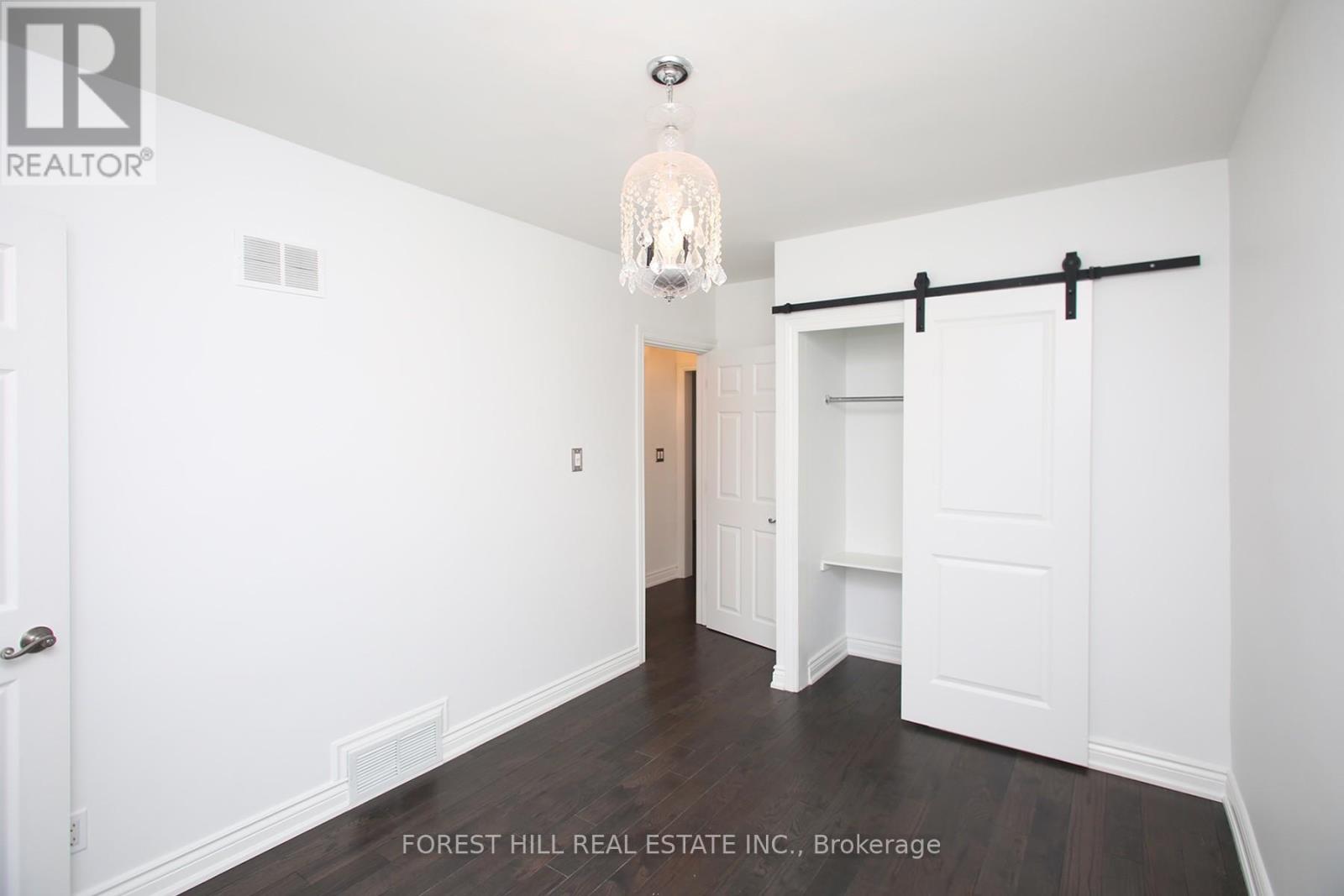 21 Presteign Avenue, Toronto, Ontario  M4B 3A9 - Photo 18 - E12458767