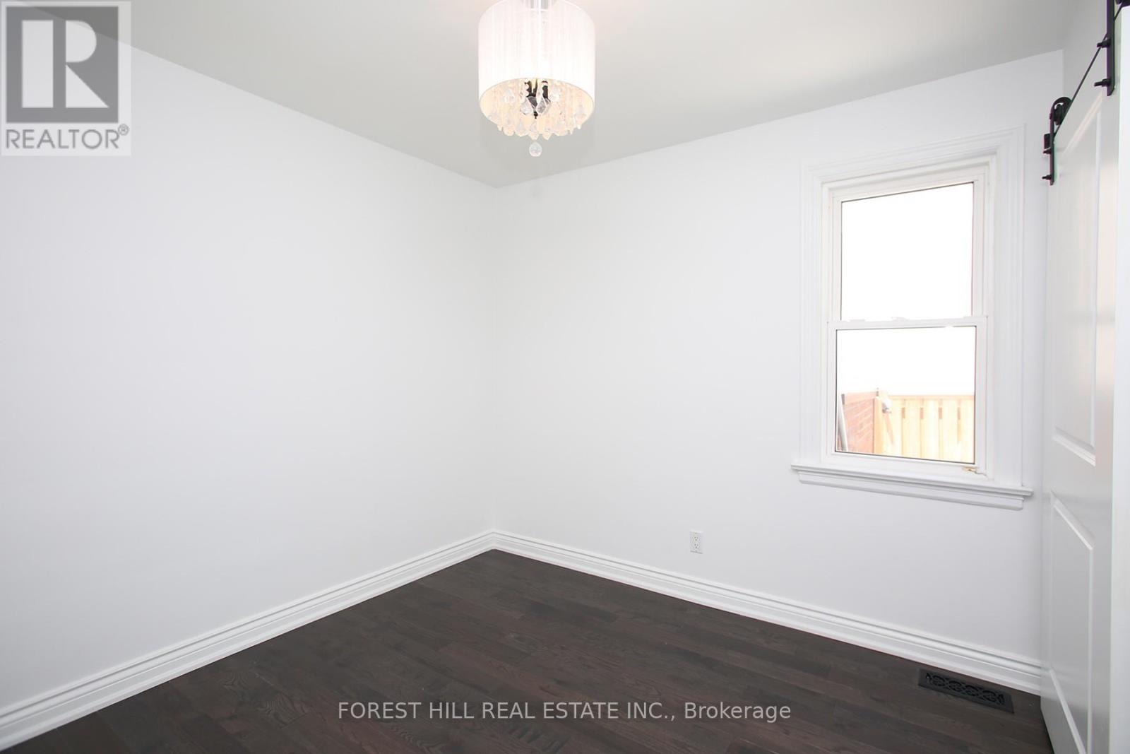 21 Presteign Avenue, Toronto, Ontario  M4B 3A9 - Photo 20 - E12458767