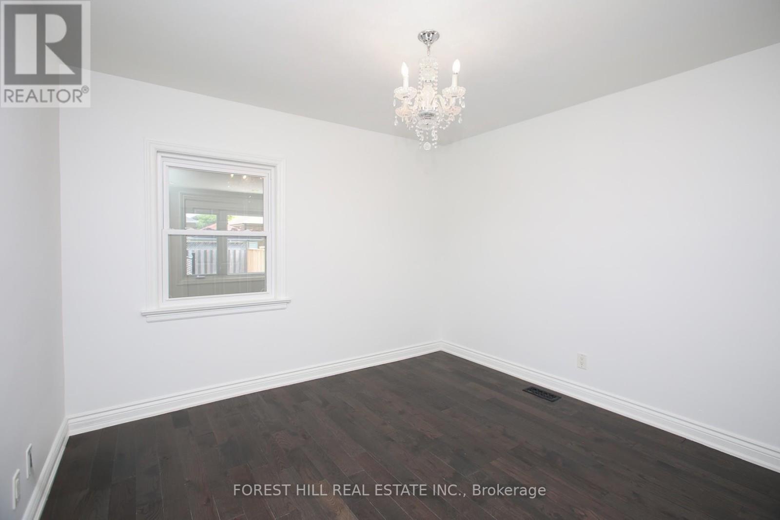21 Presteign Avenue, Toronto, Ontario  M4B 3A9 - Photo 21 - E12458767